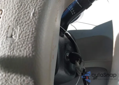 2013 Toyota Sienna Le 7 Passenger z USA, uszkodzony, nr VIN 5TDJK3DC3DS068882